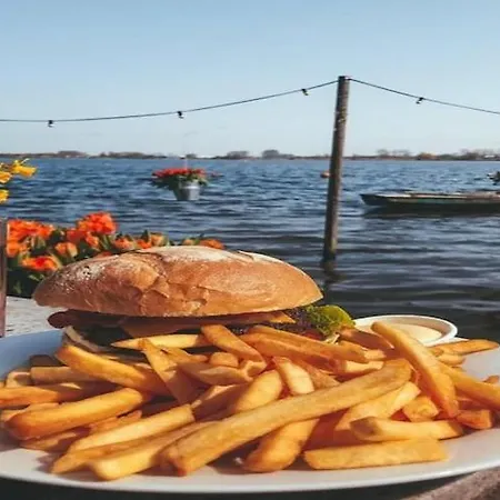 Comfortable In Near The Sea 诺德克豪特