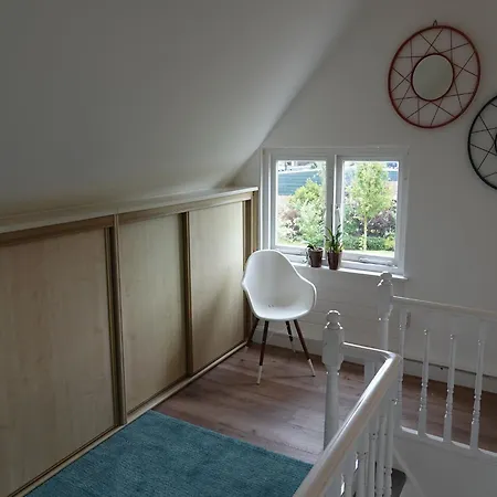 Comfortable In Near The Sea ノールトウェイケルハウト　