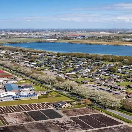 Comfortable In Near The Sea *