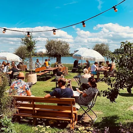 Comfortable In Near The Sea Нордвейкерхаут