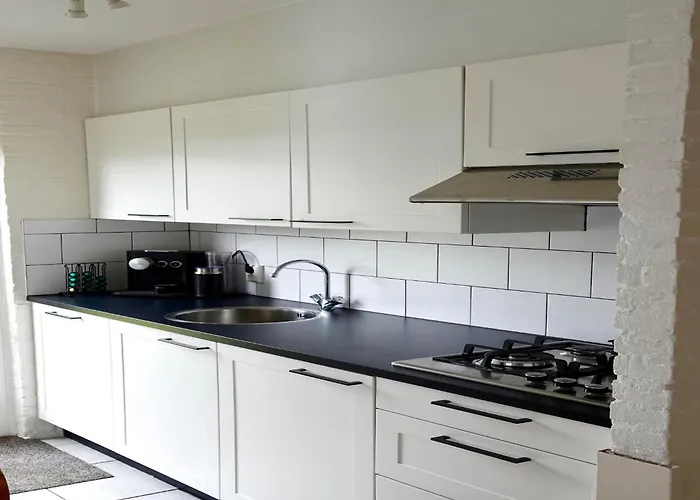 Comfortable In Near The Sea Hébergement de vacances *