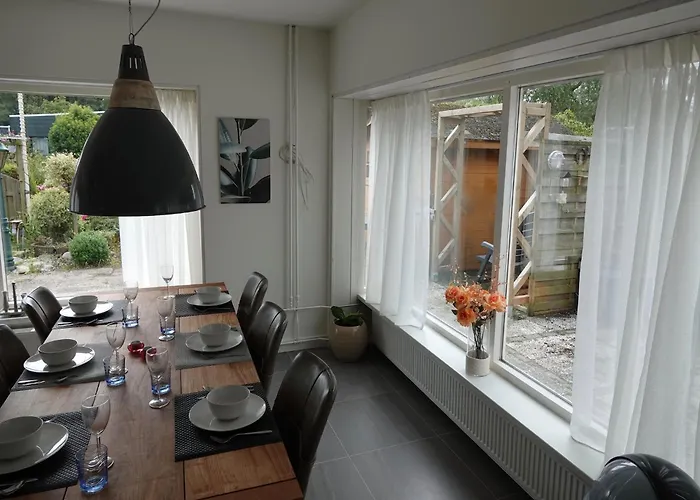 Comfortable In Near The Sea Hébergement de vacances *