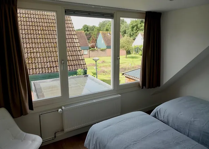 Comfortable In Near The Sea *